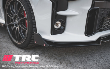 Preview: Frontspoileransatz Cup Lippe + Flaps Toyota Yaris GR V.2 (Schwarz Glänzend) Preview: Frontspoileransatz Cup Lippe + Flaps Toyota Yaris GR V.2 (Schwarz Glänzend)